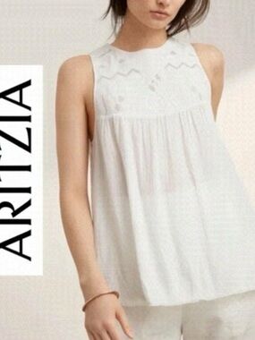 Aritzia Wilfred Eclater Sleeveless Crinkled Blouse